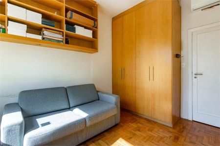 Casa à venda com 292m², 5 quartos e 3 vagas