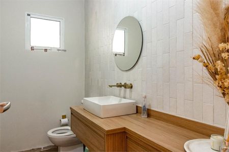 Casa à venda com 292m², 5 quartos e 3 vagas