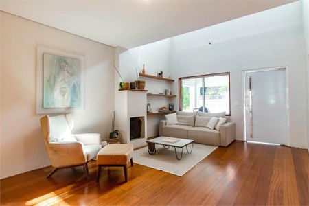 Casa à venda com 292m², 5 quartos e 3 vagas