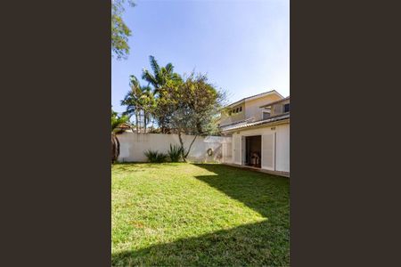 Casa à venda com 292m², 5 quartos e 3 vagas