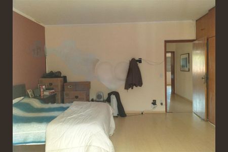 Casa à venda com 420m², 4 quartos e 8 vagas