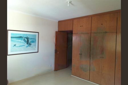 Casa à venda com 420m², 4 quartos e 8 vagas