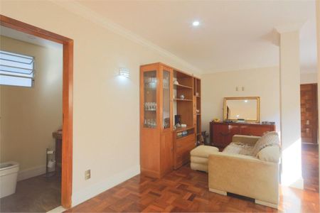 Casa à venda com 395m², 5 quartos e 4 vagas