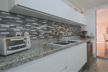 Casa à venda com 395m², 5 quartos e 4 vagas