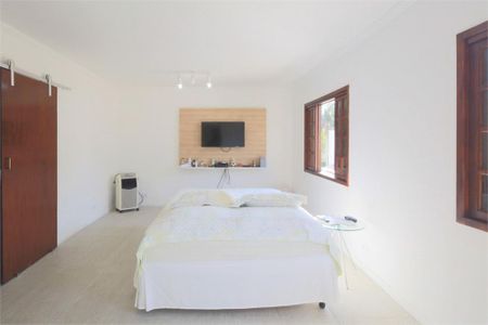 Casa à venda com 395m², 5 quartos e 4 vagas