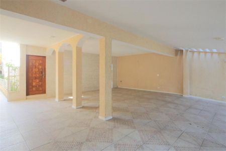 Casa à venda com 395m², 5 quartos e 4 vagas