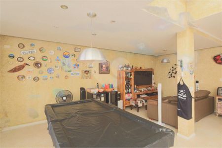 Casa à venda com 395m², 5 quartos e 4 vagas