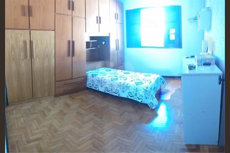 Casa à venda com 209m², 4 quartos e 8 vagas