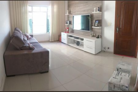Casa à venda com 209m², 4 quartos e 8 vagas