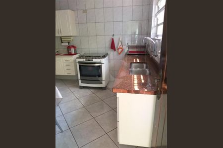 Casa à venda com 209m², 4 quartos e 8 vagas