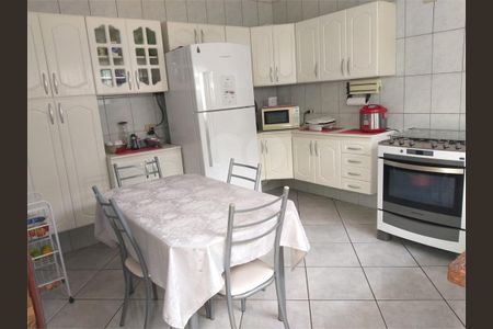 Casa à venda com 209m², 4 quartos e 8 vagas