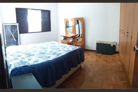 Casa à venda com 209m², 4 quartos e 8 vagas