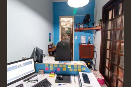 Casa à venda com 133m², 3 quartos e 2 vagas