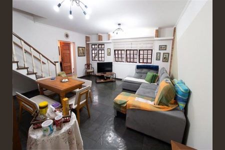 Casa à venda com 133m², 3 quartos e 2 vagas