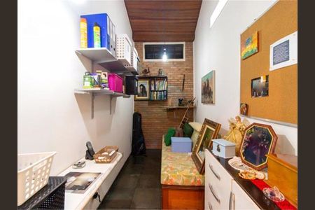 Casa à venda com 133m², 3 quartos e 2 vagas