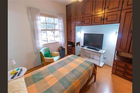 Casa à venda com 133m², 3 quartos e 2 vagas