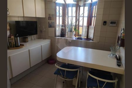 Casa à venda com 500m², 4 quartos e 8 vagas