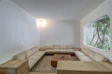 Casa à venda com 4 quartos, 380m² em Santo Amaro, São Paulo