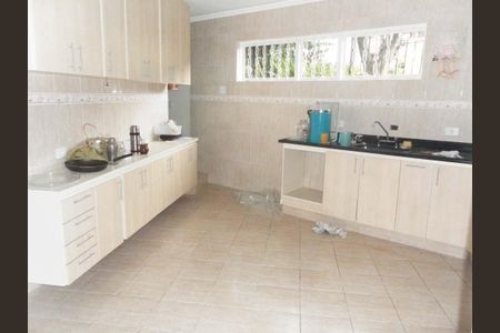 Casa à venda com 255m², 4 quartos e 2 vagas