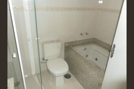 Casa à venda com 255m², 4 quartos e 2 vagas