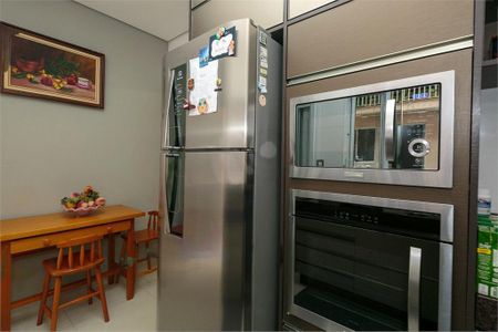 Casa à venda com 108m², 2 quartos e 1 vaga