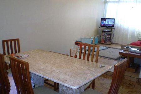 Casa à venda com 3 quartos, 166m² em Campo Belo, São Paulo