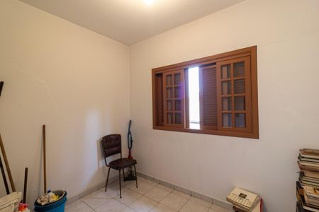 Casa à venda com 261m², 4 quartos e 5 vagasQuarto de Serviço