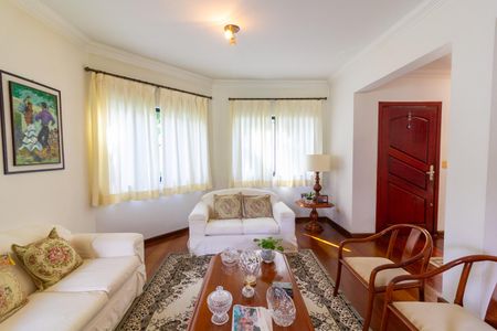 Casa à venda com 261m², 4 quartos e 5 vagasSala de estar