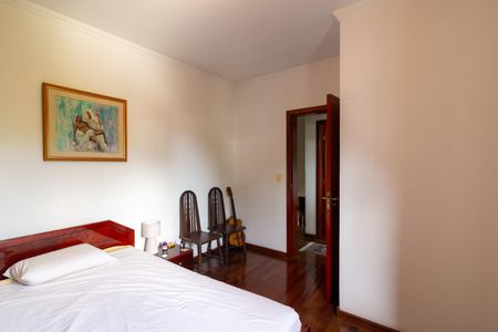 Casa à venda com 261m², 4 quartos e 5 vagasQuarto 1