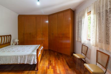 Casa à venda com 261m², 4 quartos e 5 vagasSuíte 2