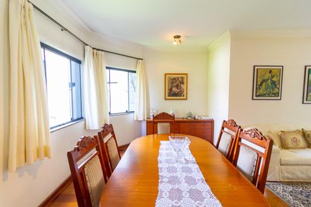 Sala de jantar de casa à venda com 4 quartos, 261m² em Jardim Prudência, São Paulo
