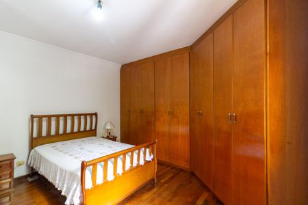 Casa à venda com 261m², 4 quartos e 5 vagasSuíte 2