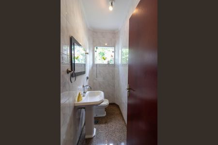 Casa à venda com 261m², 4 quartos e 5 vagasLavabo