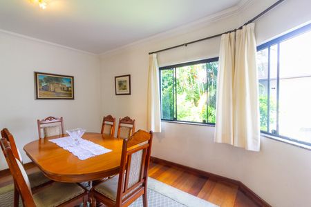 Casa à venda com 261m², 4 quartos e 5 vagasSala de jantar