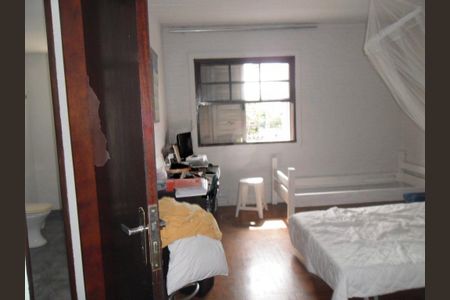 Casa à venda com 390m², 8 quartos e 4 vagas