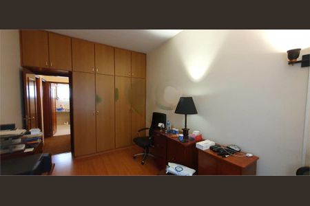 Casa à venda com 120m², 4 quartos e 2 vagas