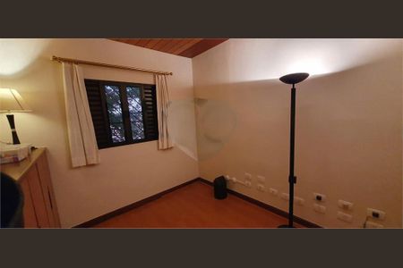 Casa à venda com 120m², 4 quartos e 2 vagas
