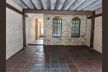 Casa à venda com 121m², 3 quartos e 2 vagas