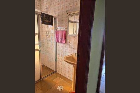 Casa à venda com 121m², 3 quartos e 2 vagas