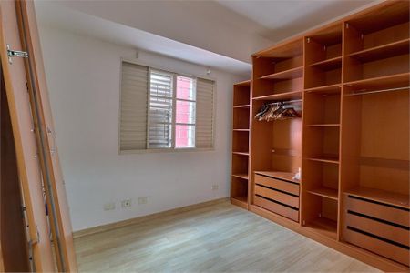 Casa à venda com 157m², 3 quartos e 2 vagas