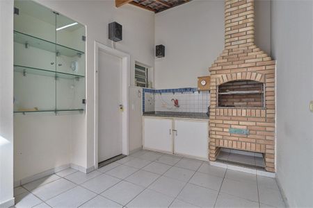 Casa à venda com 157m², 3 quartos e 2 vagas