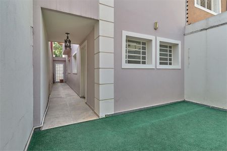 Casa à venda com 157m², 3 quartos e 2 vagas