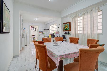 Casa à venda com 157m², 3 quartos e 2 vagas