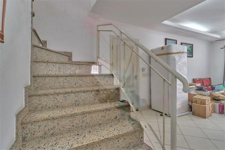 Casa à venda com 157m², 3 quartos e 2 vagas