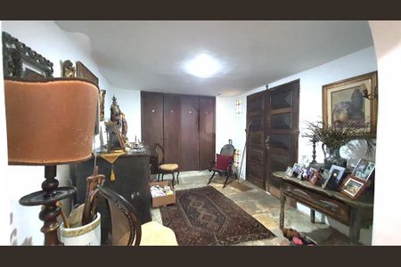 Casa à venda com 433m², 4 quartos e 2 vagas