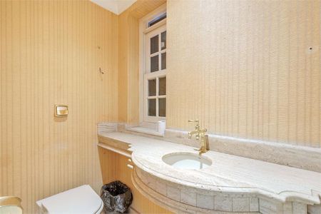 Casa à venda com 261m², 3 quartos e 3 vagas