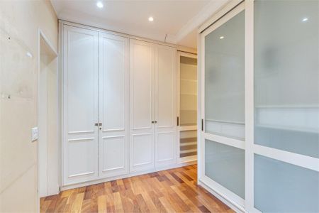 Casa à venda com 261m², 3 quartos e 3 vagas