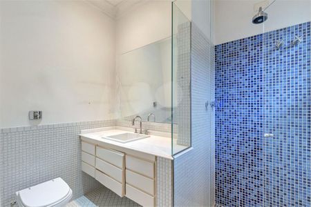 Casa à venda com 261m², 3 quartos e 3 vagas