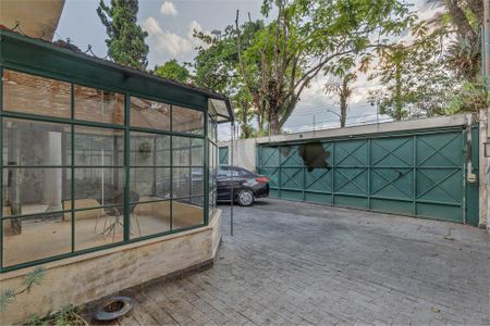 Casa à venda com 261m², 3 quartos e 3 vagas