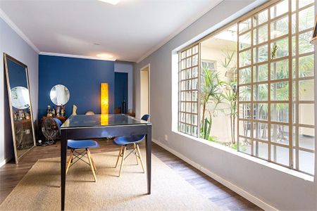 Casa à venda com 226m², 3 quartos e 2 vagas